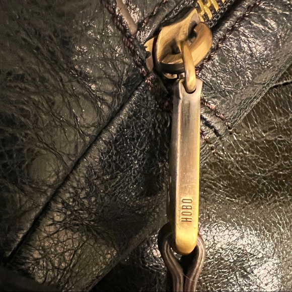 HOBO SERRA SHOULDER BAG black - Picture 9 of 9